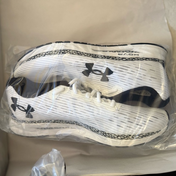 Under Armour HOVR Velociti‎ 3 Men’s Size 12 Excellent condition , Ships next day main image 11
